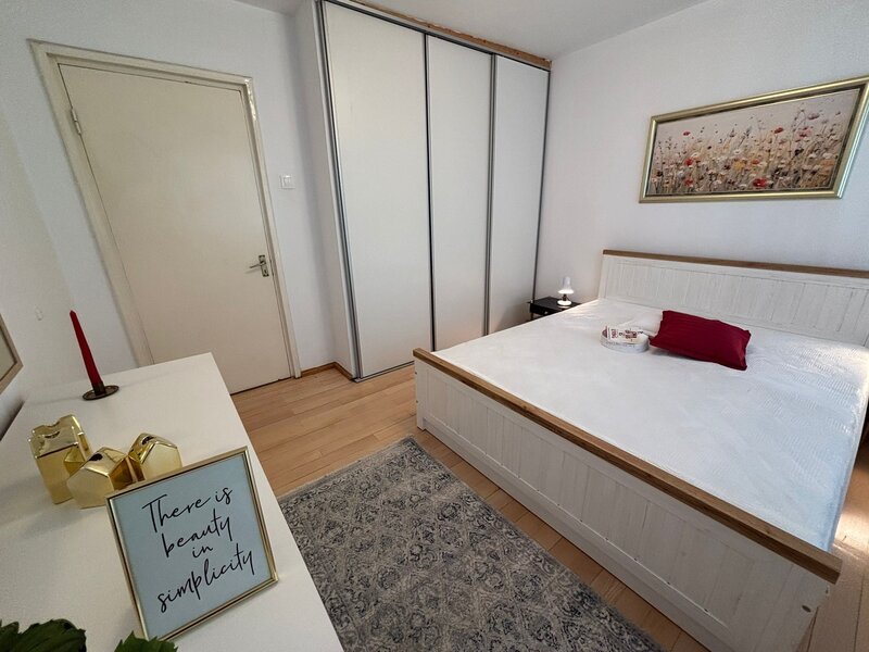 Clucerului, Arcul de Triumf, 3 camere foarte vesele, proaspat renovate.