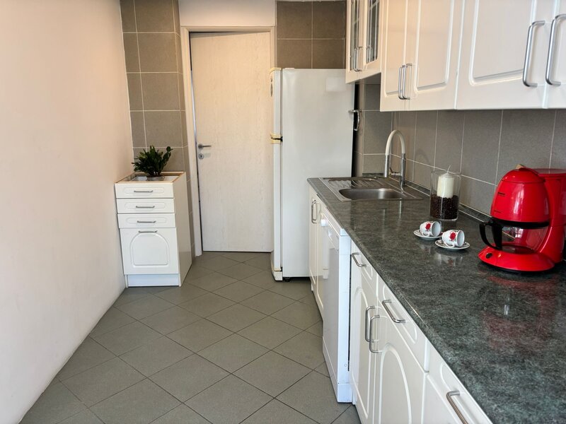 Clucerului, Arcul de Triumf, 3 camere foarte vesele, proaspat renovate.